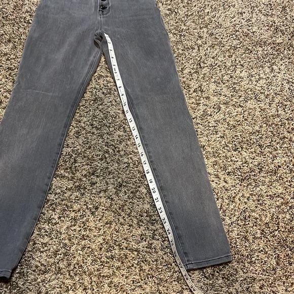 Good American Gray Waist Button Fly Crop Skinny Jeans - Picture 7 of 10